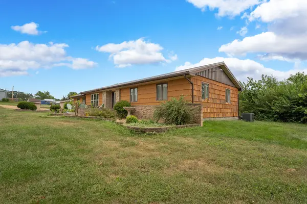 4944 Harlin Street, Norwood, MO 65717