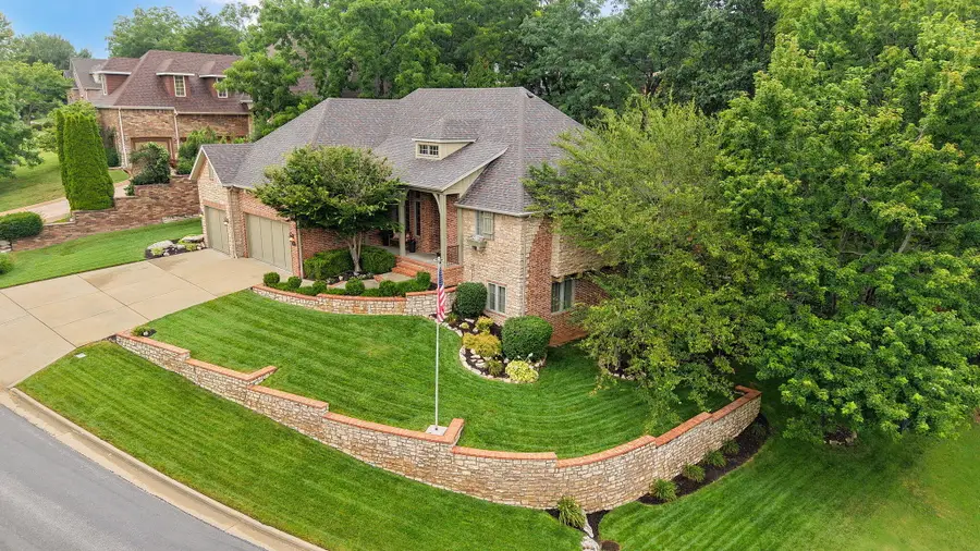 5838 S Brightwater Trail, Springfield, MO 65810 - #3