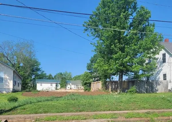 208 S 6th Street, Thayer, MO 65791