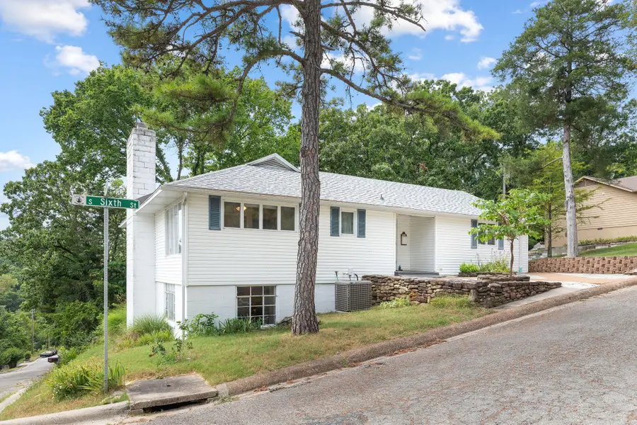 711 S 6th Street, Branson, MO 65616 - #2