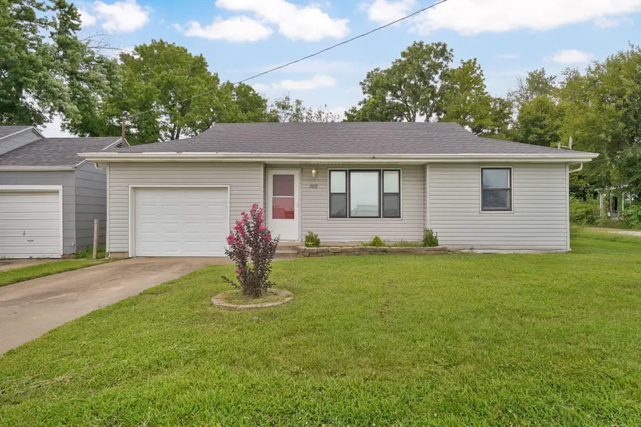 2619 E Division Street, Springfield, MO 65803 - #3