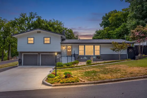 118 N Sunshine Street, Branson, MO 65616