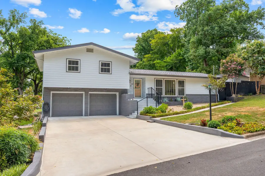118 N Sunshine Street, Branson, MO 65616 - #3