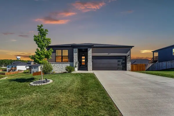 2617 W Goldfinch Drive, Ozark, MO 65721