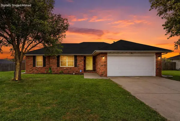 2988 E Morris Street, Republic, MO 65738