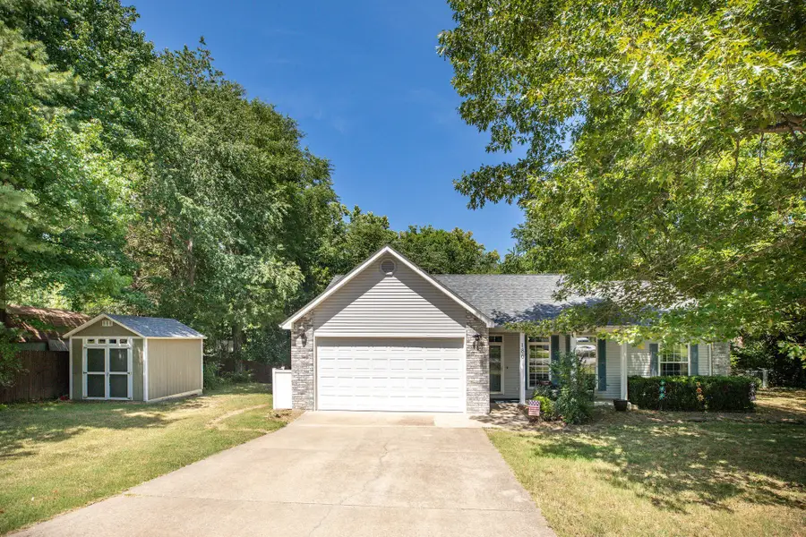 186 Holyoke Street, Hollister, MO 65672 - #3