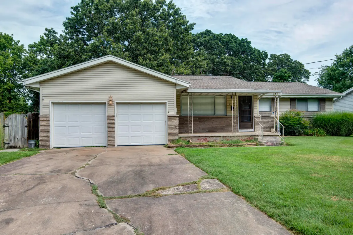 2619 E Stanford Street, Springfield, MO 65804 - #1