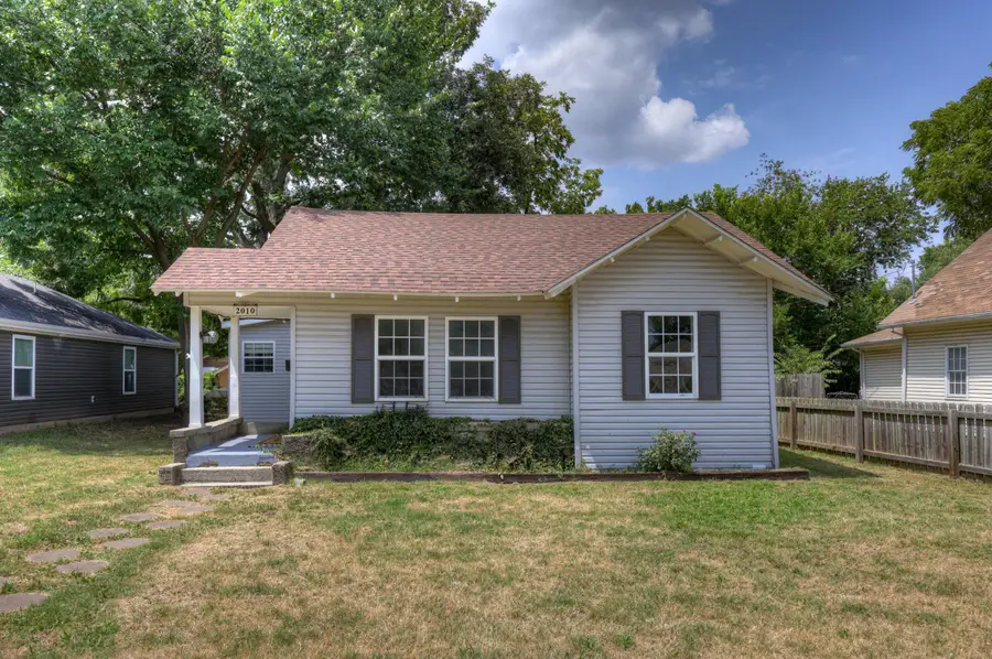 2010 S Porter Avenue, Joplin, MO 64804 - #2