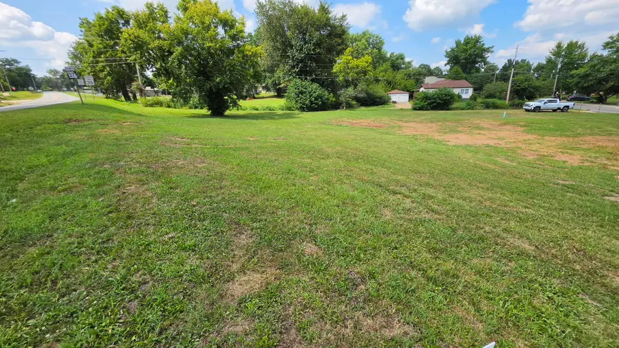 000 N Main Street, Cassville, MO 65625 - #3