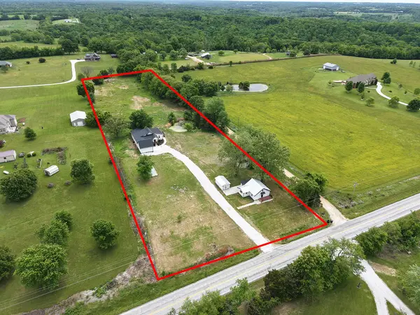 6074 N State Hwy 125, Rogersville, MO 65742