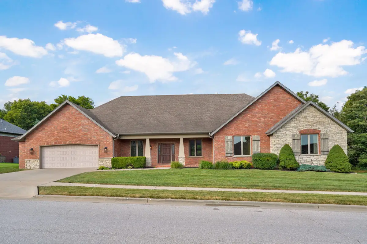 2816 S Ranch Drive, Springfield, MO 65809 - #1