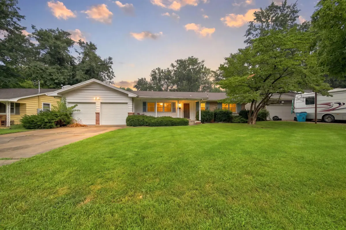 433 E Stanford Street, Springfield, MO 65807 - #1