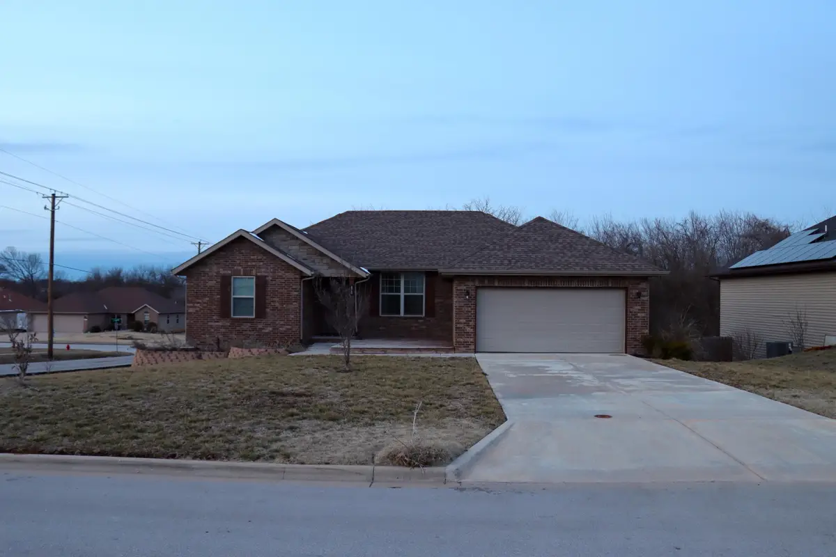 675 E Simpson Street, Willard, MO 65781 - #1
