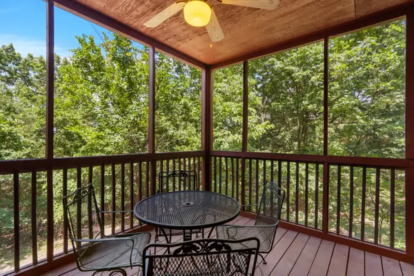 238 Oakridge Road Road, Branson, MO 65616