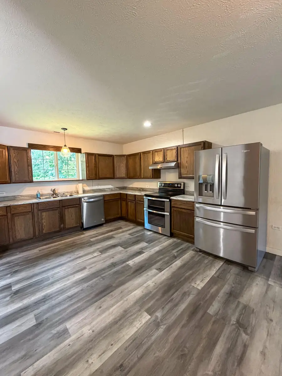 1107 Julia Street, Mountain Grove, MO 65711 - #3