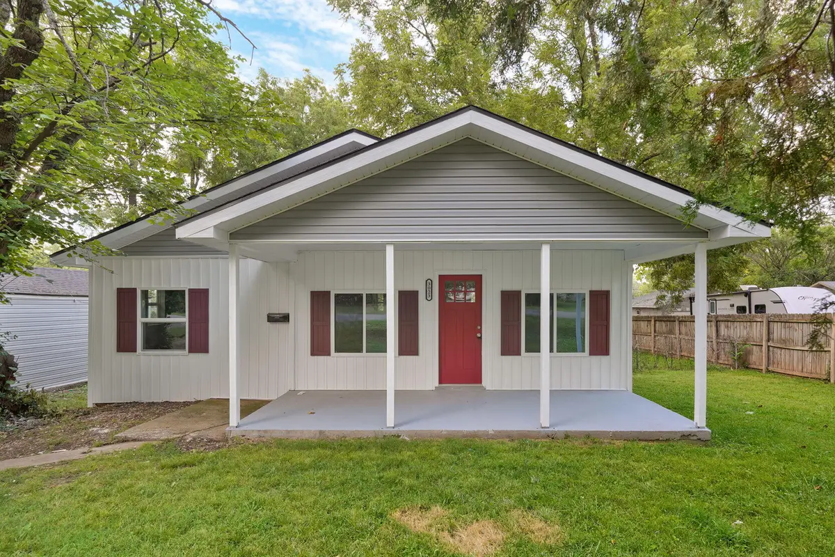 3023 W State Street, Springfield, MO 65802 - #1