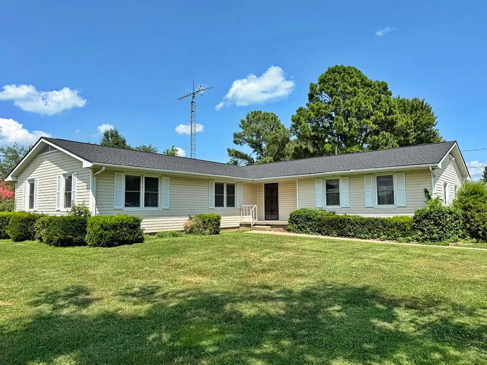 1409 S State Highway 32, El Dorado Springs, MO 64744 - #1