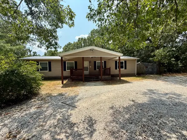 10694 Ridgeway Circle, Granby, MO 64844