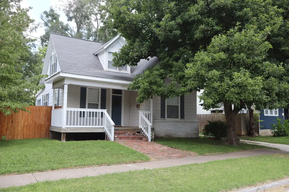 715 E Lynn Street, Springfield, MO 65802 - #1
