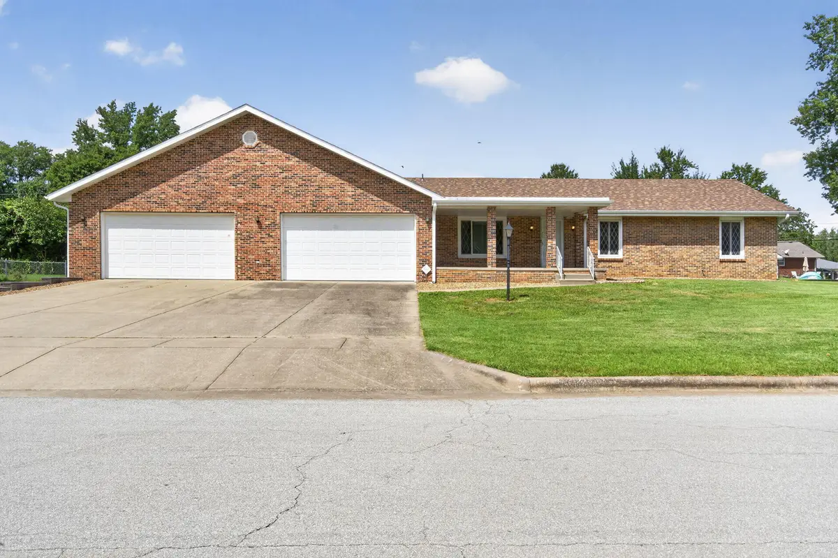 421 S Troy Avenue, Springfield, MO 65802 - #1