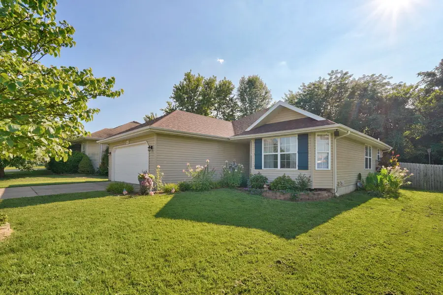 931 S Jester Avenue, Springfield, MO 65802 - #2