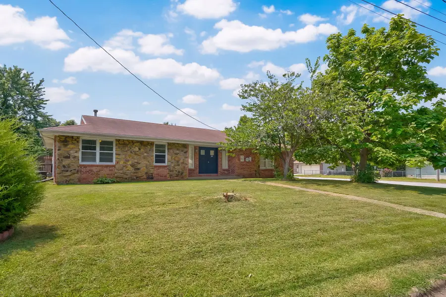 1956 E Greenview Street, Springfield, MO 65803 - #2