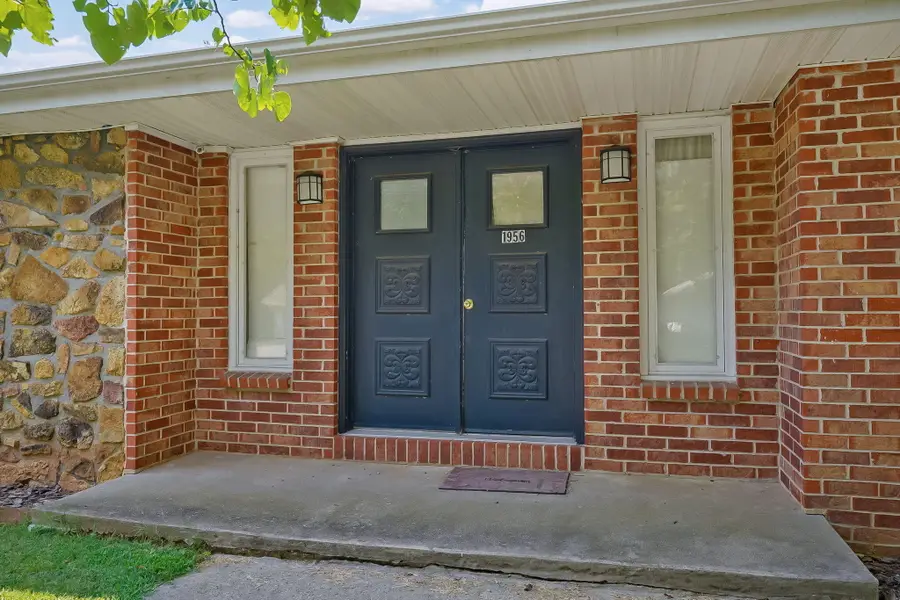 1956 E Greenview Street, Springfield, MO 65803 - #3