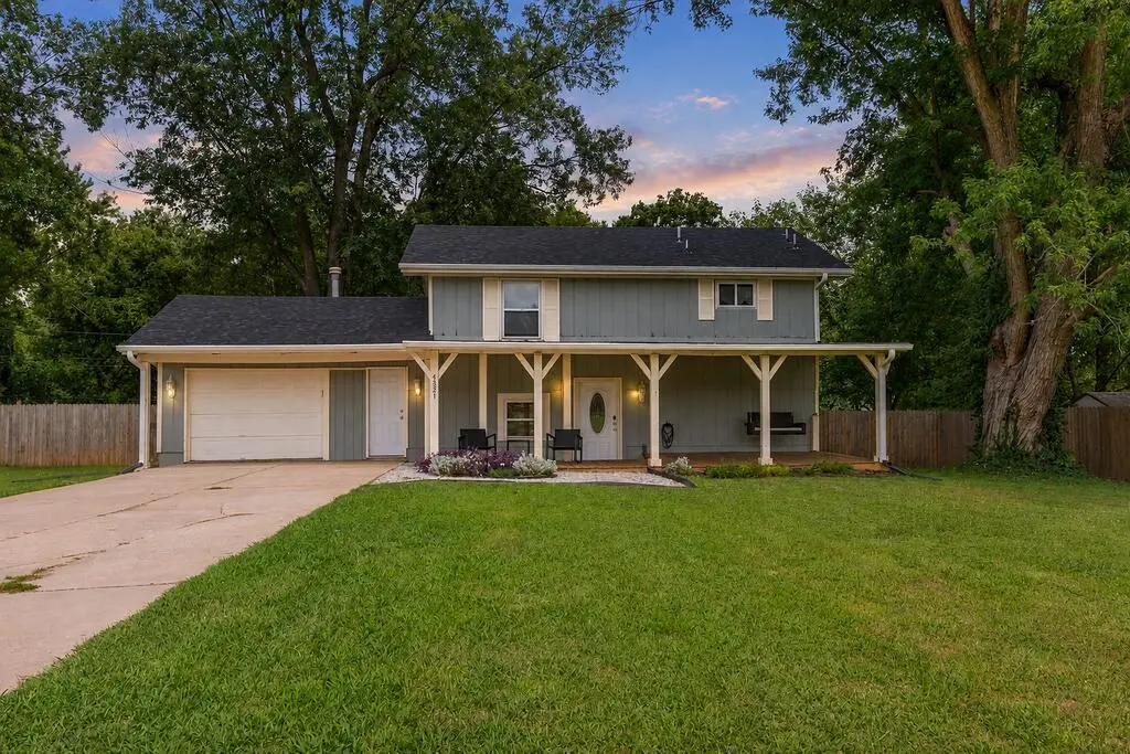 4221 W La Siesta Place, Springfield, MO 65802 - #1