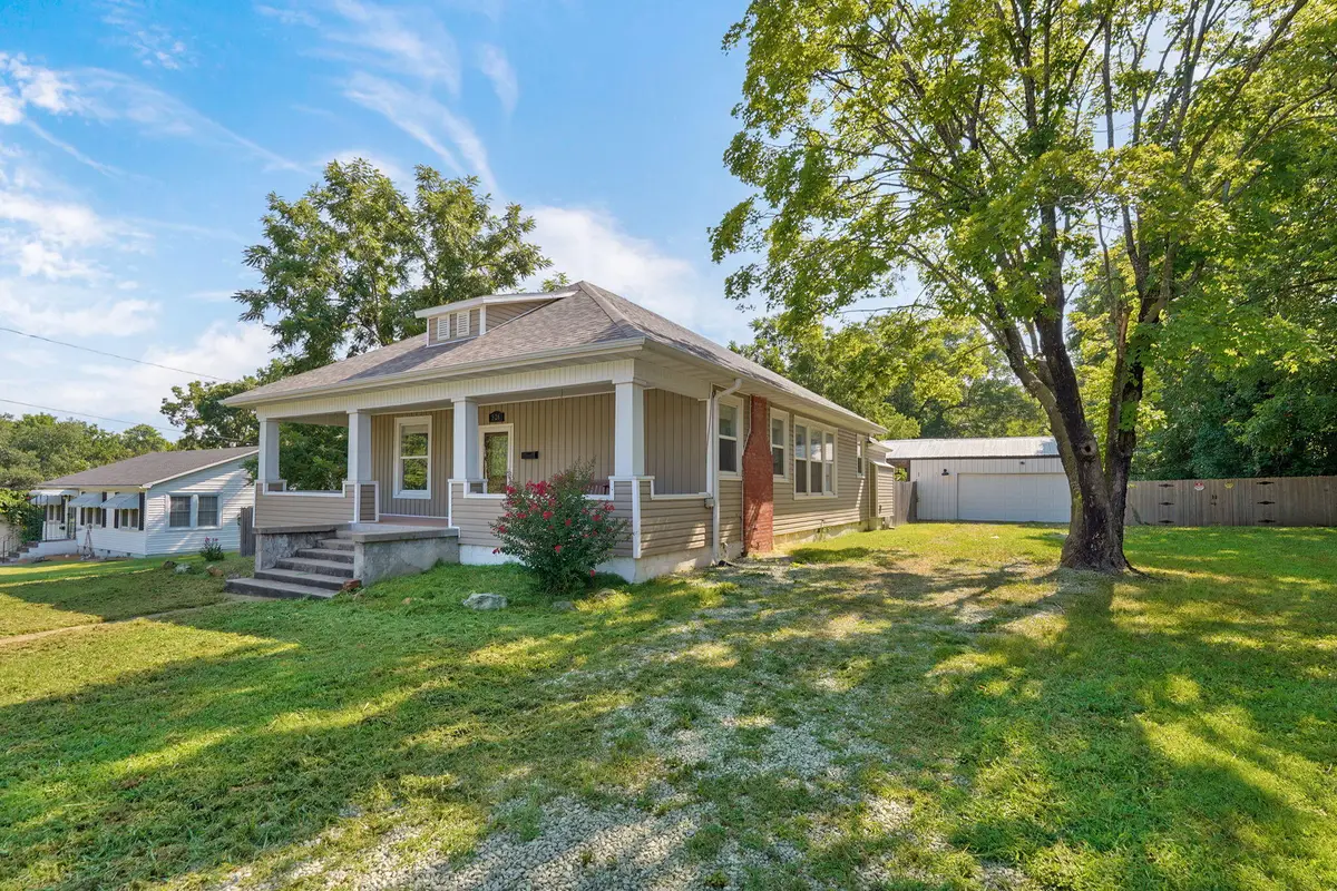 526 S Mccanse Street, Mount Vernon, MO 65712 - #1