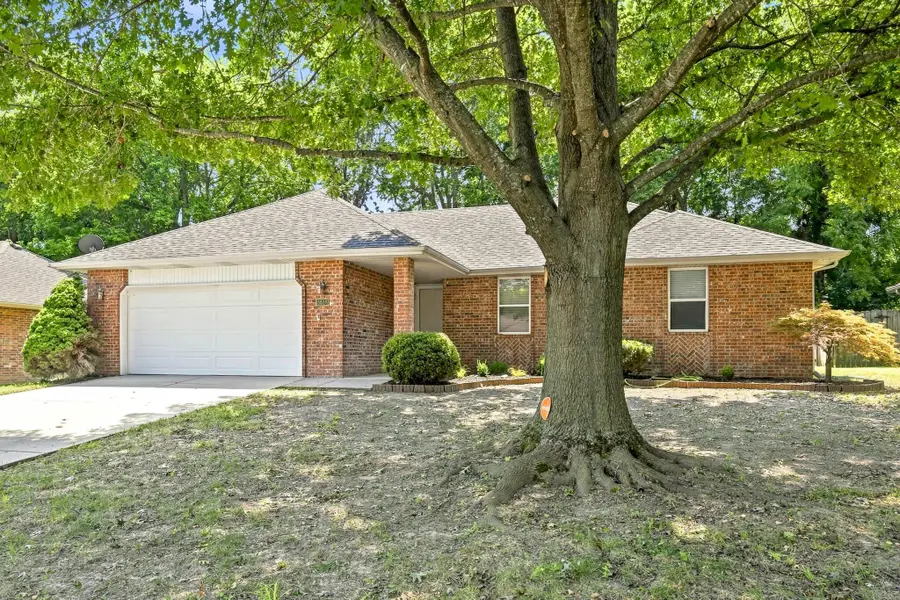 3618 W Vincent Drive, Springfield, MO 65810 - #3