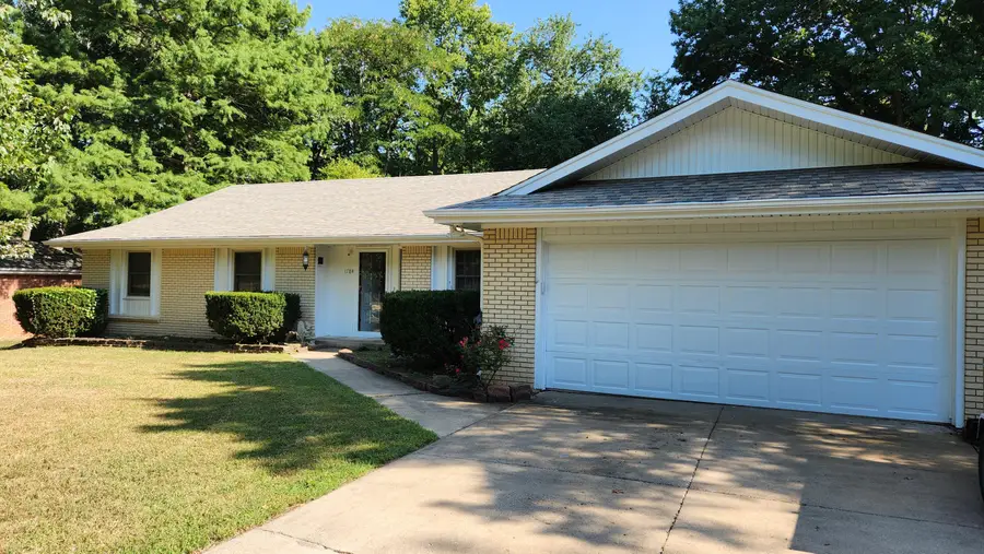 1784 E Lakewood Street, Springfield, MO 65804 - #2