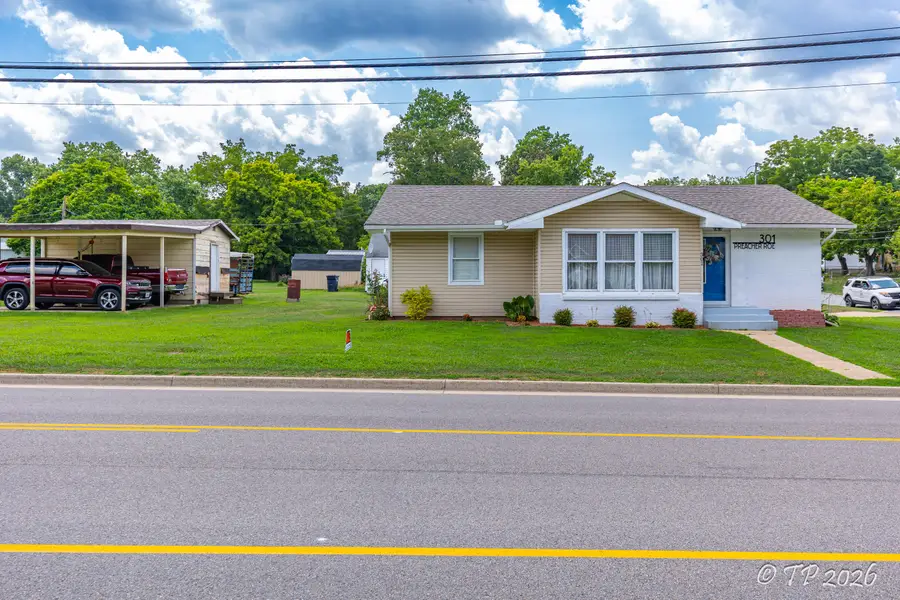 301 Preacher Roe Boulevard, West Plains, MO 65775 - #2