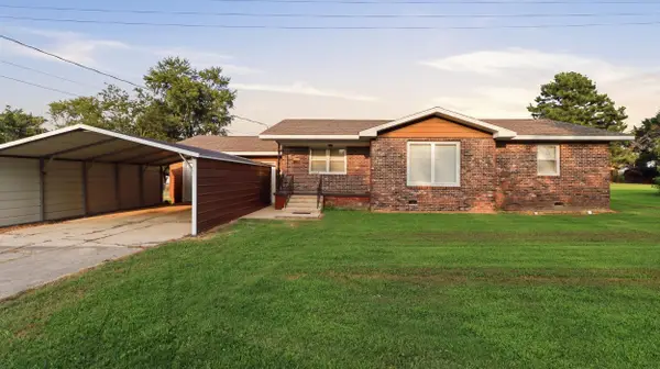 604 S Main Street, Mountain Grove, MO 65711