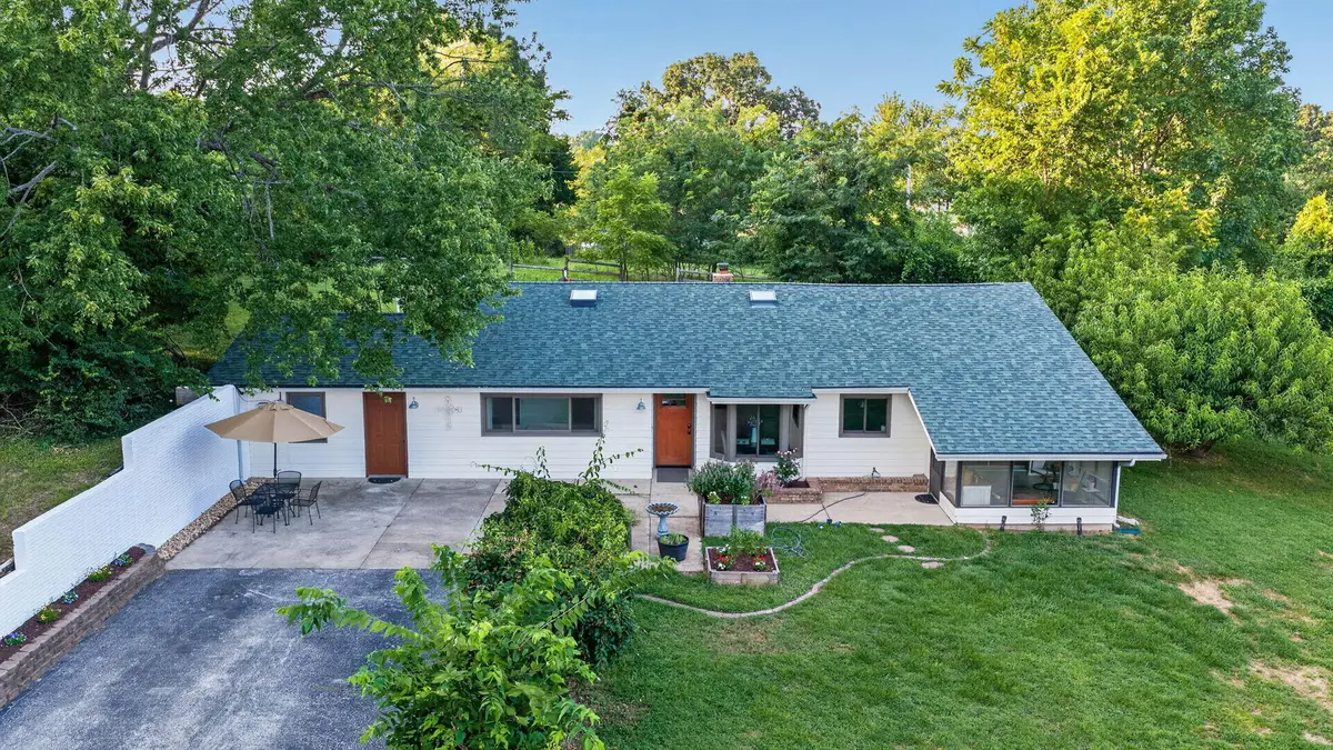 851 W Stonehill Road, Ozark, MO 65721 - #1