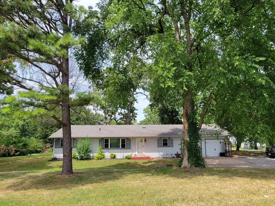 977 W Crestwood Drive, Monett, MO 65708 - #2