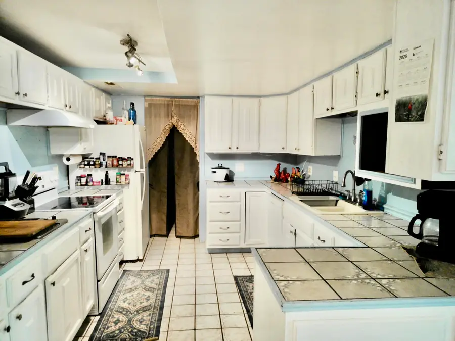 9364 Old Scenic Drive, Neosho, MO 64850 - #2