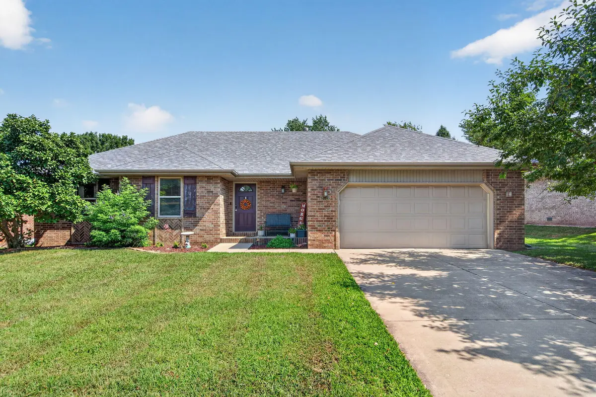 3527 W Vincent Drive, Springfield, MO 65810 - #1