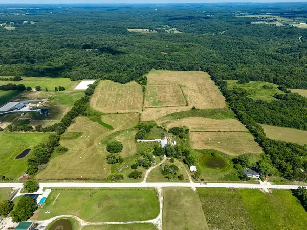 466 State Highway Vv, Rogersville, MO 65742
