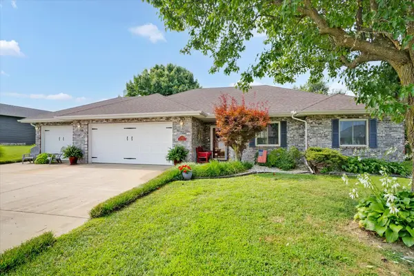 1464 E Wells Street, Bolivar, MO 65613