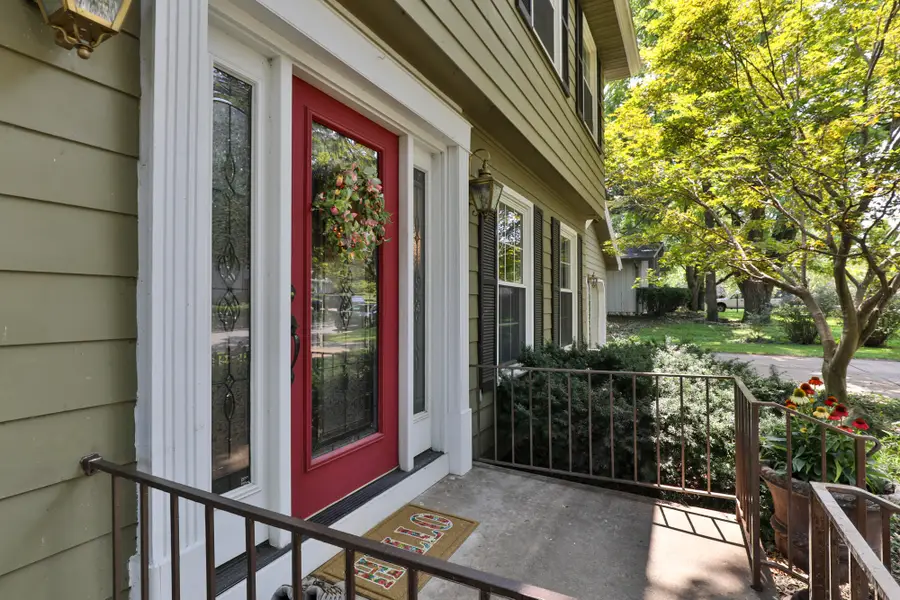 2926 S Versailles Avenue, Springfield, MO 65804 - #2