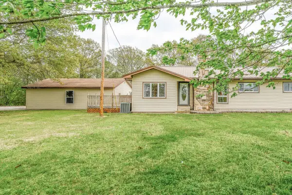 30 Camp Yocum Road, Galena, MO 65656