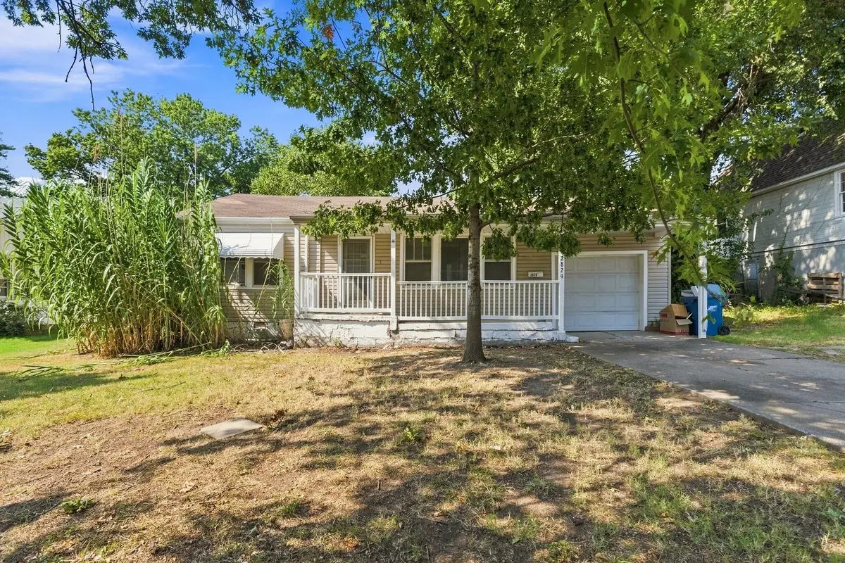 2829 E 13th Street, Joplin, MO 64801 - #1