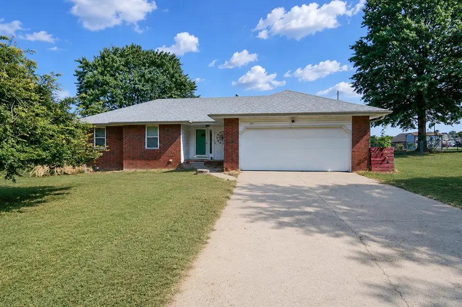 221 E New Melville Road, Willard, MO 65781 - #2