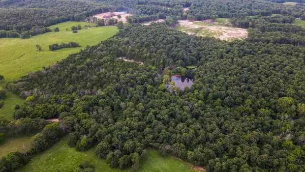 000 County Road 1220, Mt Vernon, MO 65712