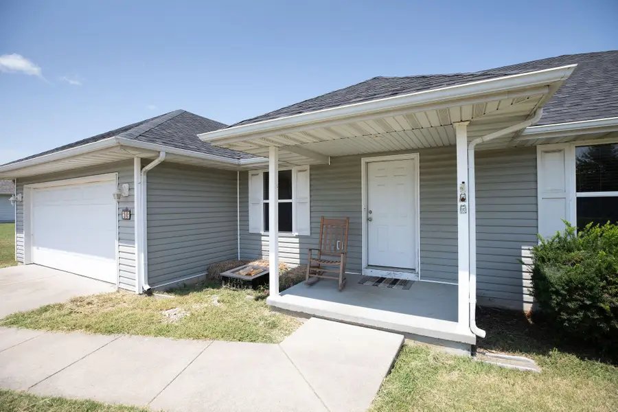 785 W Apache Street, Republic, MO 65738 - #2