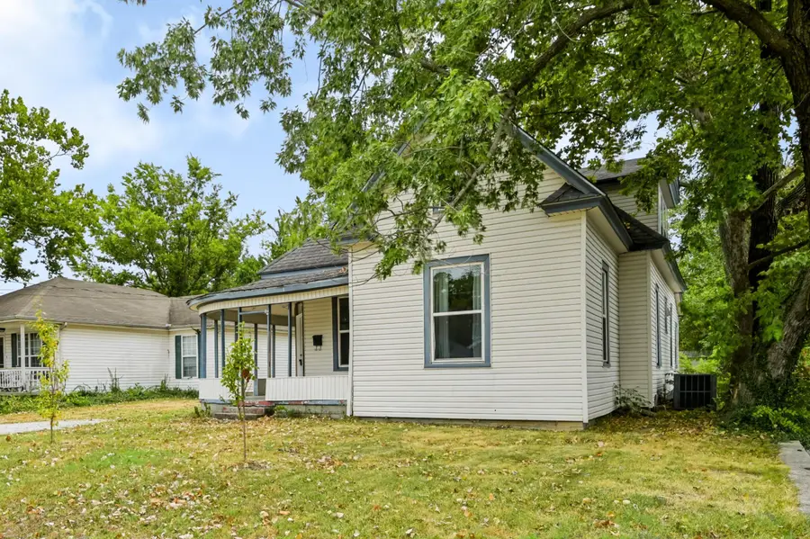 2620 E 6th Street, Joplin, MO 64801 - #2