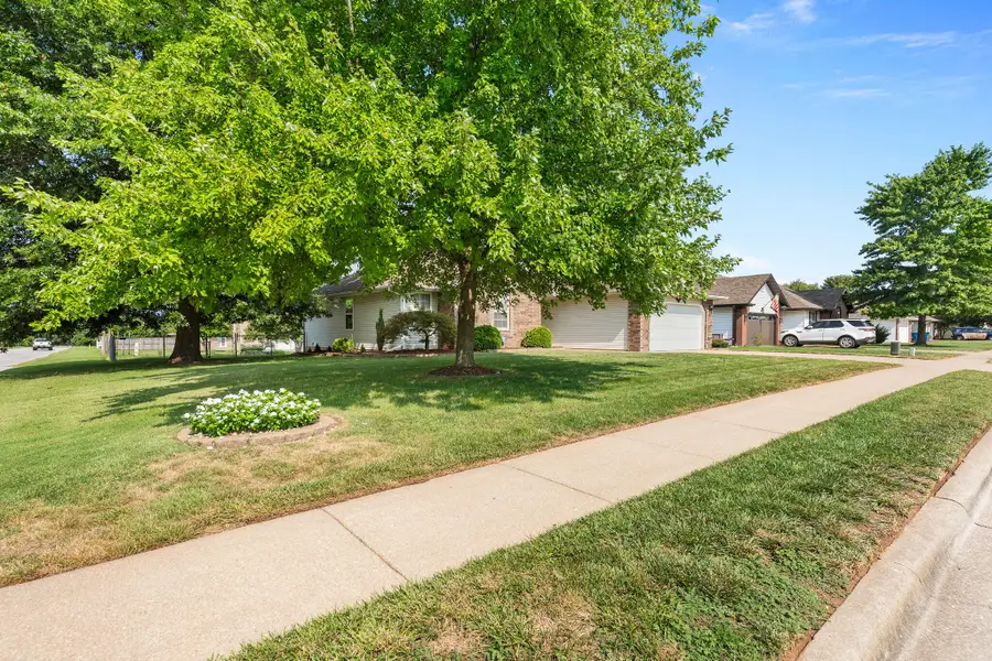 4901 N 13th Street, Ozark, MO 65721 - #2