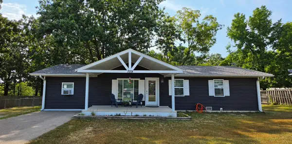 709 N Pine Street, Willow Springs, MO 65793