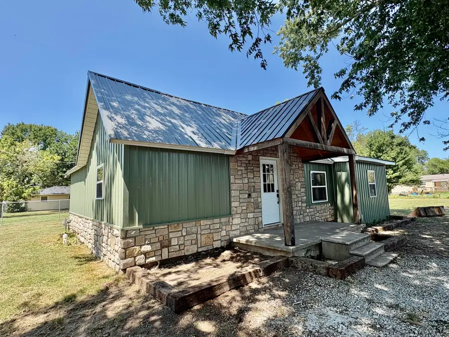 306 E 17th Street, Lockwood, MO 65682 - #2