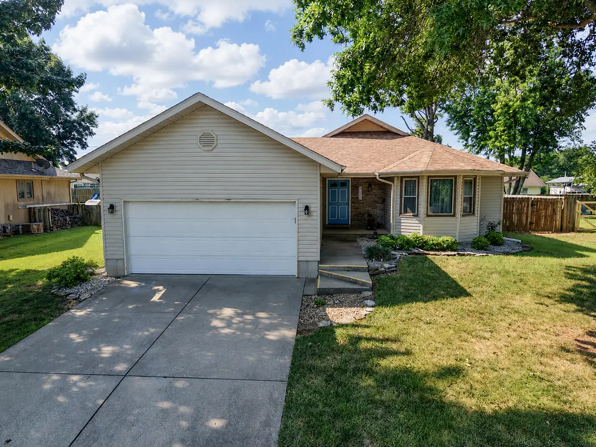 2650 W Buena Vista Street, Springfield, MO 65810 - #1